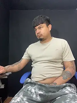 Snapshot of DickMasterfindom chatting on April 2026 03:01:01 AM DickMasterfindom online show from April 2026 03:01:01 AM