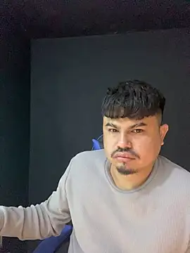 Snapshot of DickMasterfindom chatting on April 2026 01:41:02 AM DickMasterfindom online show from April 2026 01:41:02 AM
