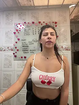 Snapshot of Alanna_atm_ chatting on January 2025 08:48:02 PM Alanna atm online show from January 2025 08:48:02 PM