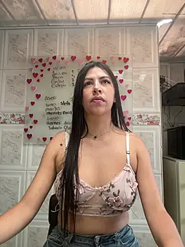 Snapshot of Alanna_atm_ chatting on January 2025 02:37:01 PM Alanna atm online show from January 2025 02:37:01 PM