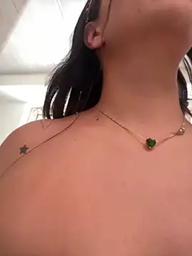 Snapshot of Alanna_atm_ chatting on February 2025 05:51:02 PM Alanna atm online show from February 2025 05:51:02 PM