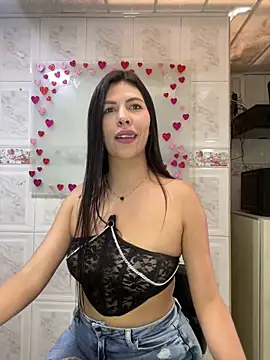 Snapshot of Alanna_atm_ chatting on February 2025 02:16:02 PM Alanna atm online show from February 2025 02:16:02 PM