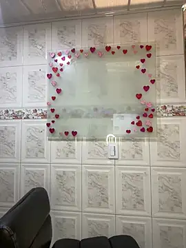 Snapshot of Alanna_atm_ chatting on February 2025 06:00:02 PM Alanna atm online show from February 2025 06:00:02 PM