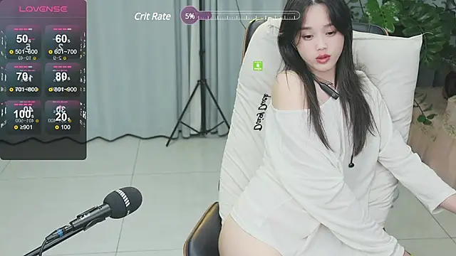  YouY  online show from February 2025 03:19:01 PM