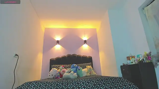 Sofia Clauss  online show from May 2026 05:16:02 AM