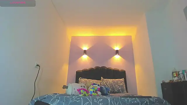 Sofia Clauss  online show from May 2026 04:19:02 AM