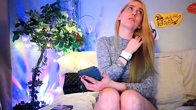 Snapshot of CanadianBeaver6969 chatting on October 2025 09:56:02 AM CanadianBeaver6969 online show from October 2025 09:56:02 AM