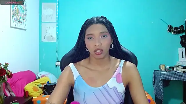 Snapshot of sensitive_brunette chatting on April 2026 12:54:02 AM sensitive brunette online show from April 2026 12:54:02 AM