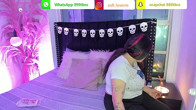 Sofiia-Rubb online show from October 2025 04:37:01 AM