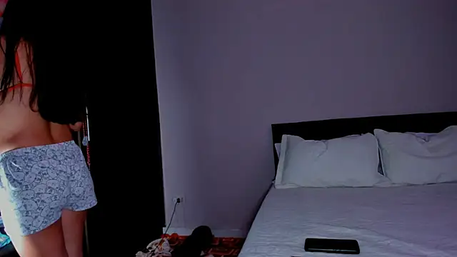 Lauren A online show from February 2026 10:05:02 PM