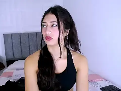 nataly red online show from December 2024 04:37:01 PM