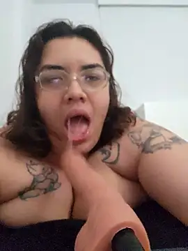 WitchiKitti online show from March 2026 05:22:02 AM