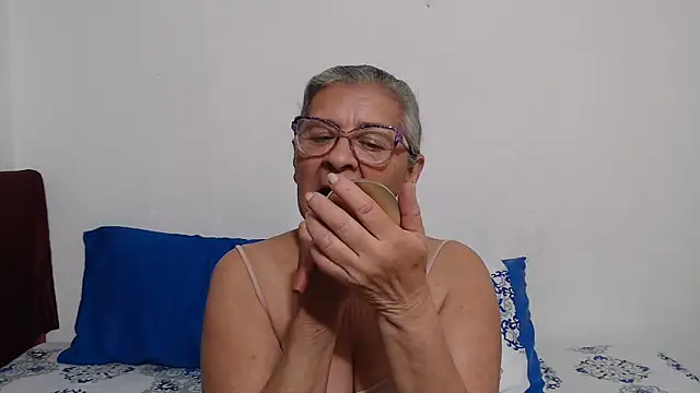candy mature  online show from May 2026 10:26:01 PM