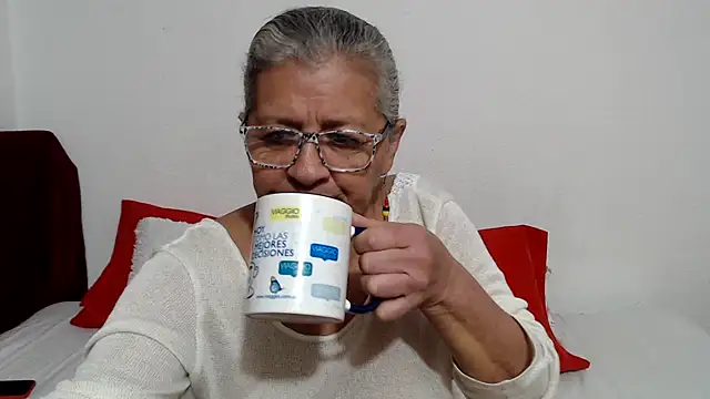 candy mature  online show from May 2026 12:43:02 PM