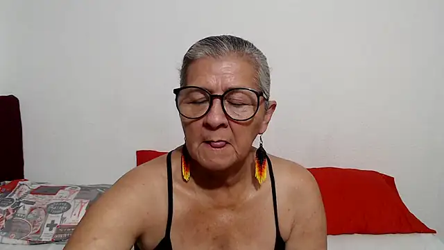 candy mature  online show from May 2026 11:12:01 PM