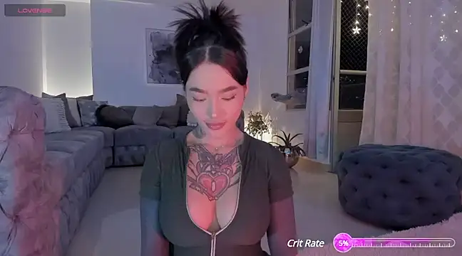 Snapshot of vangie_ chatting on December 2024 11:28:02 PM vangie online show from December 2024 11:28:02 PM