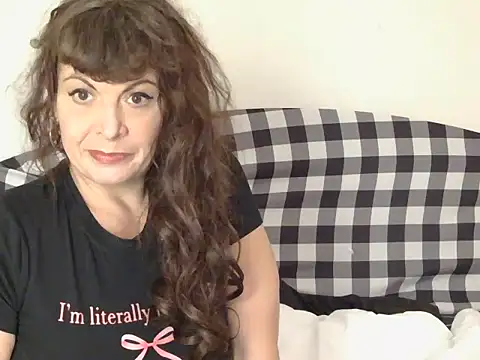 Snapshot of HeyyImHarlowe chatting on December 2024 08:19:02 AM HeyyImHarlowe online show from December 2024 08:19:02 AM