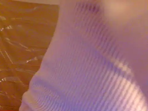 Snapshot of HeyyImHarlowe chatting on December 2024 06:33:02 AM HeyyImHarlowe online show from December 2024 06:33:02 AM