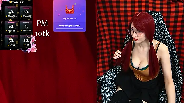 ElliMoor online show from November 2025 08:04:01 AM