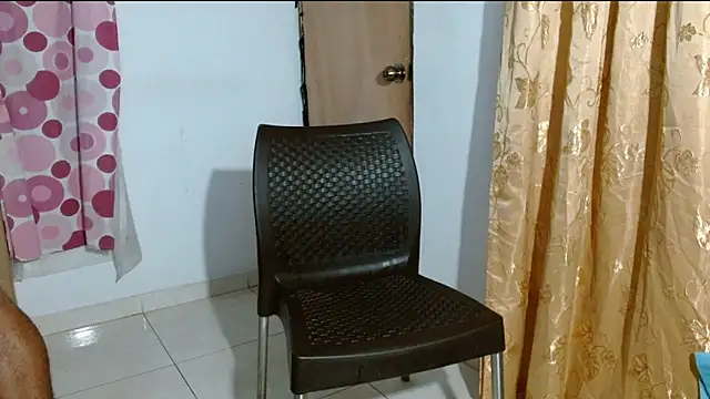 Snapshot of Muscle_Brown10 chatting on December 2024 09:23:01 AM Muscle Brown10 online show from December 2024 09:23:01 AM