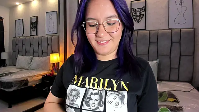 sweet--emily online show from December 2024 05:55:01 AM