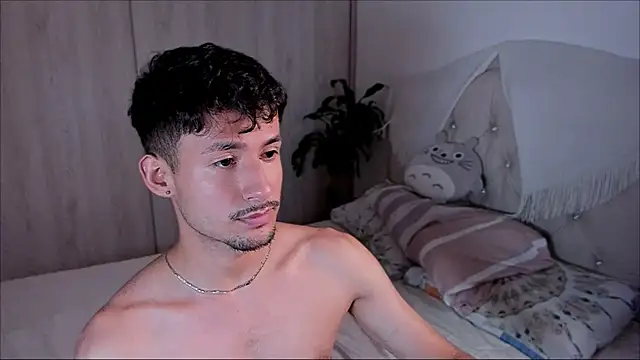 Snapshot of dimitri_targaryen chatting on October 2025 04:46:01 PM dimitri targaryen online show from October 2025 04:46:01 PM