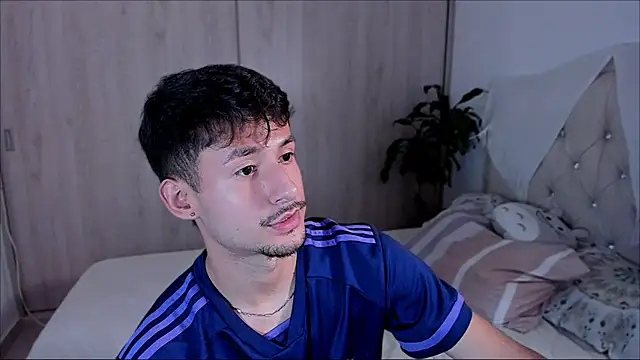 Snapshot of dimitri_targaryen chatting on October 2025 09:56:01 PM dimitri targaryen online show from October 2025 09:56:01 PM