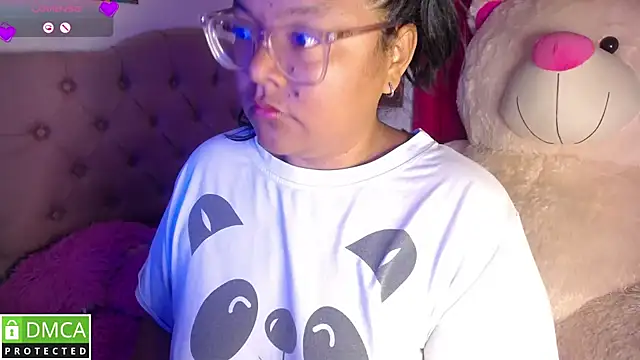 KittyHot20 online show from November 2025 02:50:01 PM