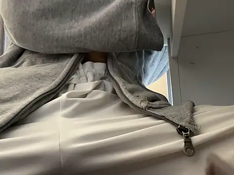 Snapshot of lkun9 chatting on December 2024 02:12:01 AM lkun9 online show from December 2024 02:12:01 AM