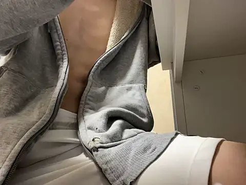 Snapshot of lkun9 chatting on December 2024 03:31:02 PM lkun9 online show from December 2024 03:31:02 PM