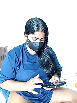 Snapshot of DISNI1997 chatting on December 2024 04:18:02 AM DISNI1997 online show from December 2024 04:18:02 AM