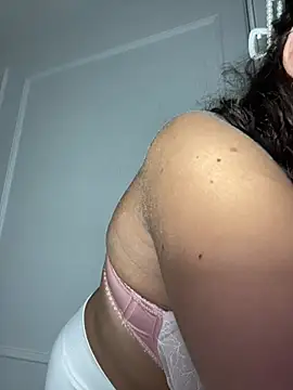 Snapshot of CardiSweetBaby chatting on January 2025 04:10:02 AM CardiSweetBaby online show from January 2025 04:10:02 AM