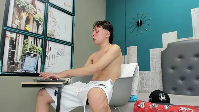 Rhaegal hot online show from December 2024 09:45:01 PM