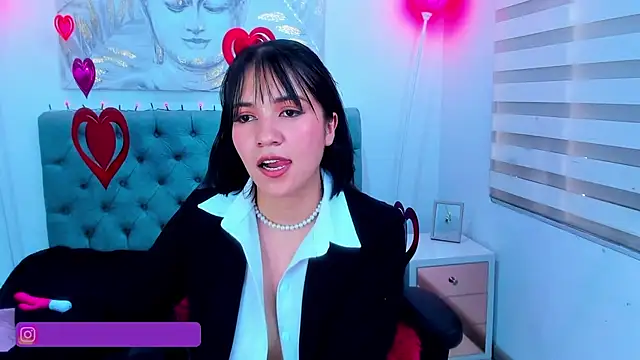 lina bedoya  online show from February 2025 11:39:02 AM