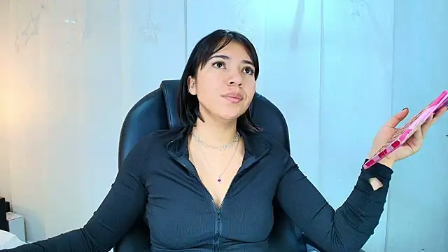 lina bedoya  online show from November 2025 11:33:02 AM