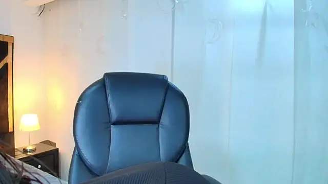 lina bedoya  online show from May 2026 11:37:02 AM