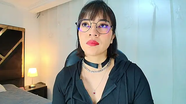 lina bedoya  online show from May 2026 11:39:02 AM