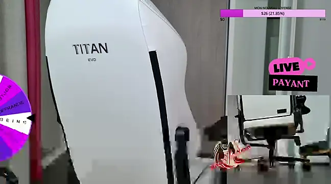 Snapshot of MissSweetYumi chatting on December 2024 02:11:02 PM MissSweetYumi online show from December 2024 02:11:02 PM