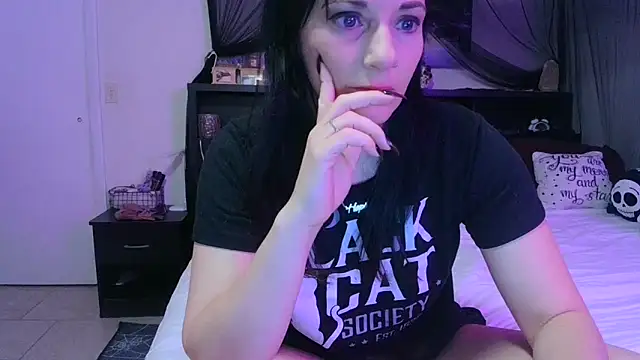 CrystalLakeXO online show from May 2026 03:47:02 AM