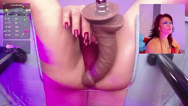 Snapshot of Ahytanna chatting on March 2026 09:00:01 PM Ahytanna online show from March 2026 09:00:01 PM