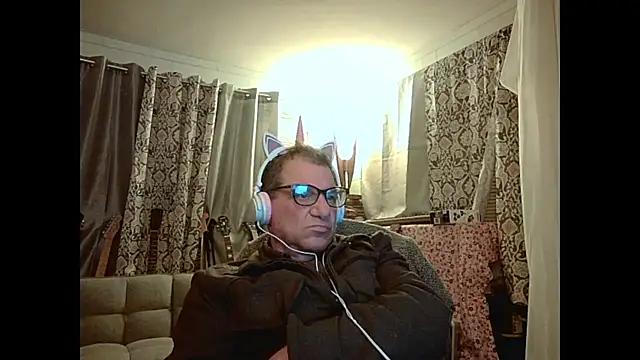 Snapshot of coryassman chatting on February 2025 07:29:02 AM coryassman online show from February 2025 07:29:02 AM