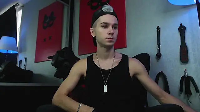 Snapshot of Joseph__Quinn chatting on December 2024 09:08:02 AM Joseph Quinn online show from December 2024 09:08:02 AM