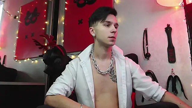 Snapshot of Joseph__Quinn chatting on January 2025 09:41:01 AM Joseph Quinn online show from January 2025 09:41:01 AM