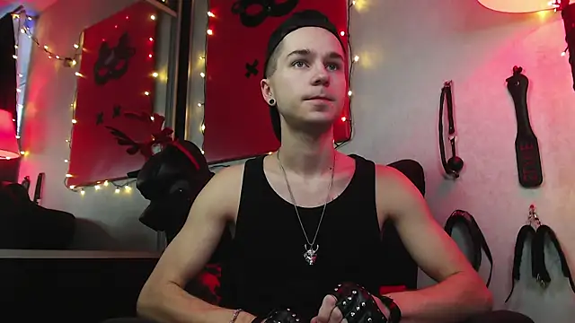 Snapshot of Joseph__Quinn chatting on January 2025 07:55:02 AM Joseph Quinn online show from January 2025 07:55:02 AM