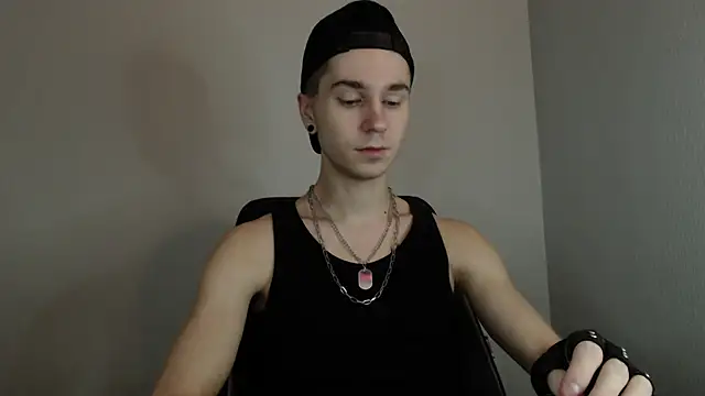 Snapshot of Joseph__Quinn chatting on January 2025 08:11:01 AM Joseph Quinn online show from January 2025 08:11:01 AM