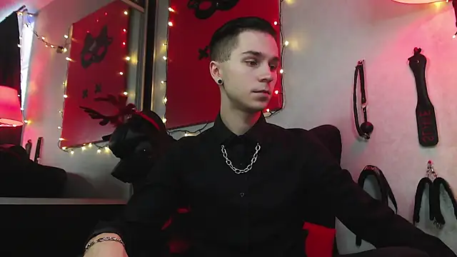 Snapshot of Joseph__Quinn chatting on January 2025 10:12:02 AM Joseph Quinn online show from January 2025 10:12:02 AM