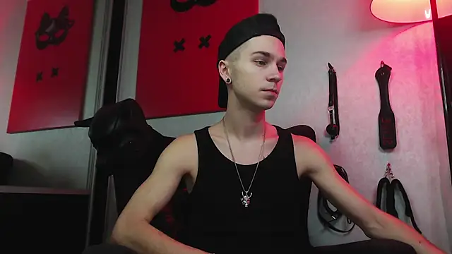 Snapshot of Joseph__Quinn chatting on January 2025 09:02:01 AM Joseph Quinn online show from January 2025 09:02:01 AM