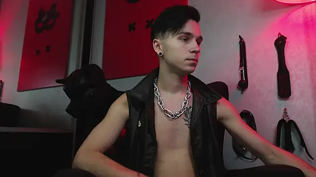 Snapshot of Joseph__Quinn chatting on January 2025 06:06:01 PM Joseph Quinn online show from January 2025 06:06:01 PM