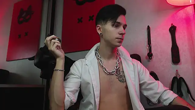 Snapshot of Joseph__Quinn chatting on January 2025 08:51:01 AM Joseph Quinn online show from January 2025 08:51:01 AM