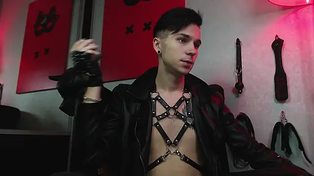 Snapshot of Joseph__Quinn chatting on January 2025 01:31:02 PM Joseph Quinn online show from January 2025 01:31:02 PM